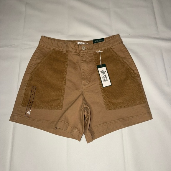 Alpine Design Tan Women's Cargo Shorts NWT Size 6 - Picture 1 of 10